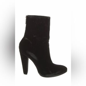 2165- Balmain Women's Velvet Ankle Boots Size 9.5